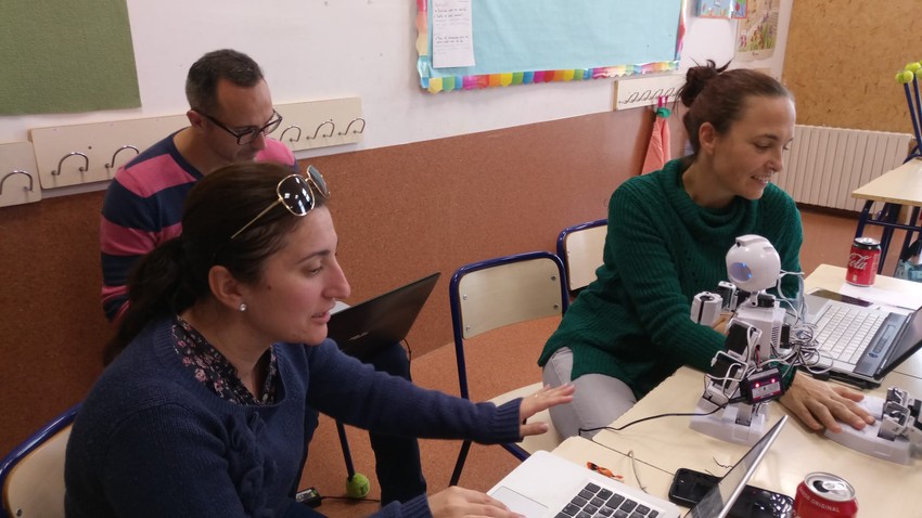 Los estudiantes del CEIP Mas de Escoto y CEIP Camp del Turia participan en un proyecto educativo que une cine, arte y tecnologa