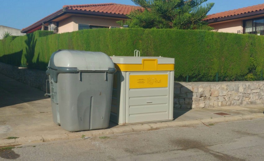 Riba-roja installa 45 nous contenidors de reciclatge de plstic i cart per a cobrir les demandes dels vens