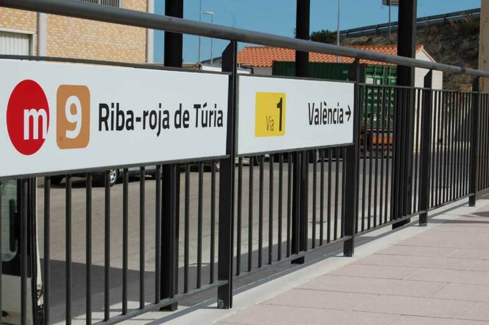 Riba-roja abre el plazo para bonificar la tarjeta FGV a personas con diversidad funcional, jubilados y pensionistas