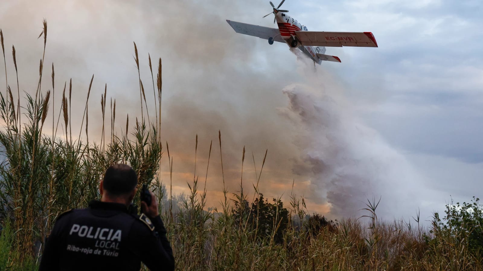 Riba-roja aprueba el Plan Centinela que reclama a la Generalitat un retn de Bomberos Forestales para luchar contra los incendios, control y vigilancia con drones y planes de formacin