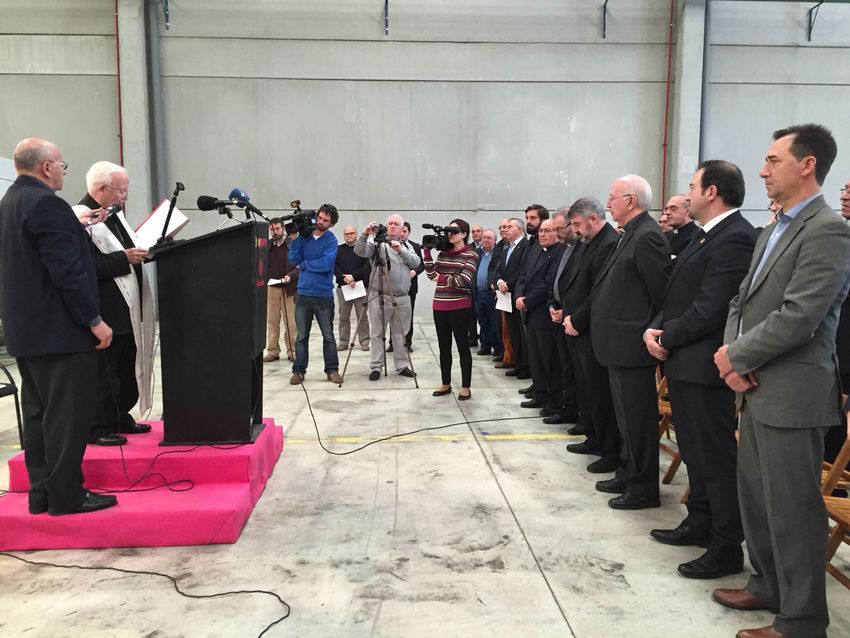 L'alcalde de Riba-roja de Tria assistix a la inauguraci de la planta Koopera Mediterrnia de Critas
