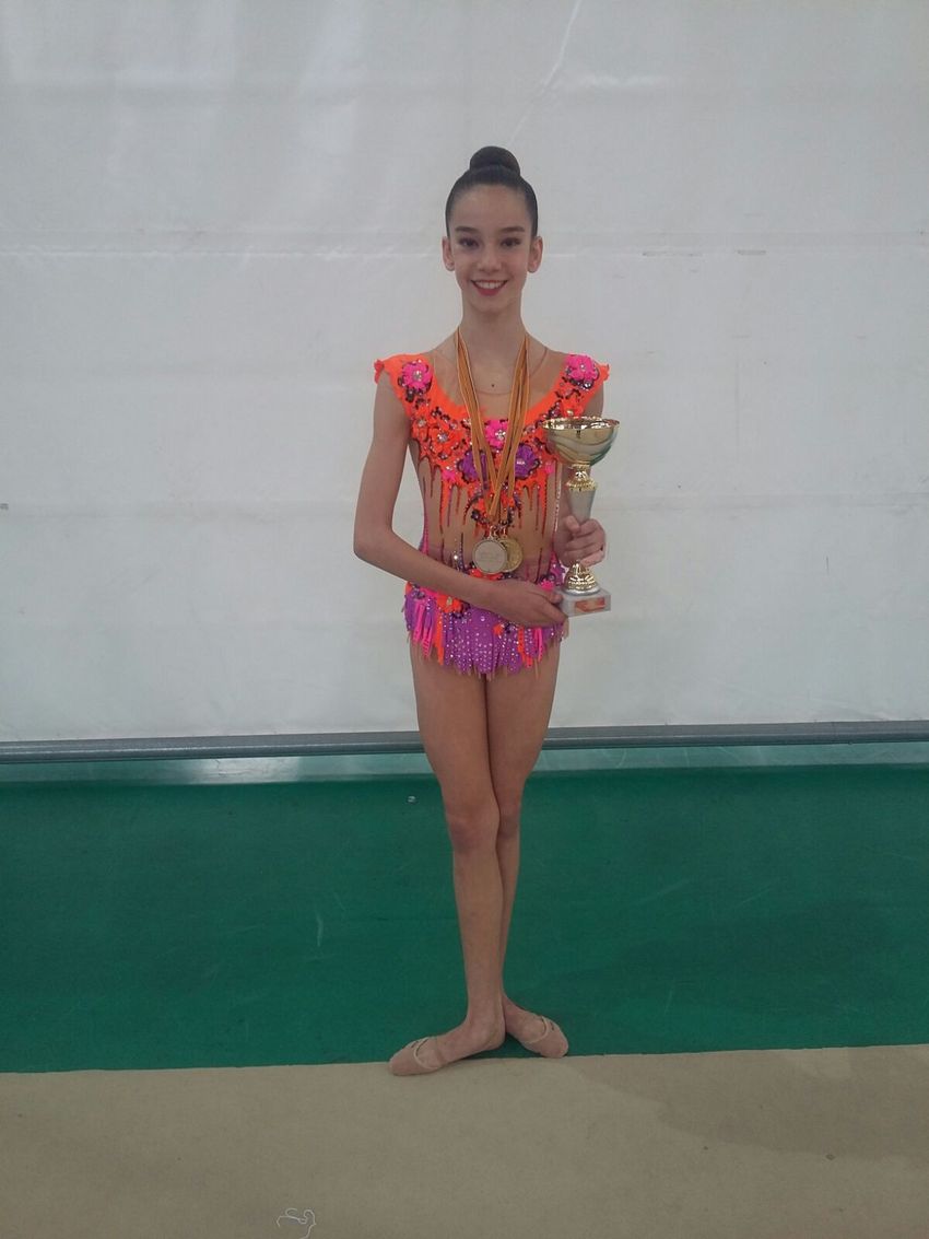 La gimnasta de Riba-roja, Tania Kaute, campiona autonmica infantil