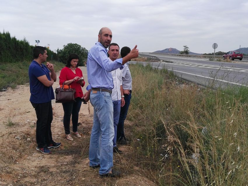 La Diputaci iniciar en 2018 l'expropiaci dels terrenys per a l'execuci de les dos rotondes de la CV-370 Manises-Riba-roja