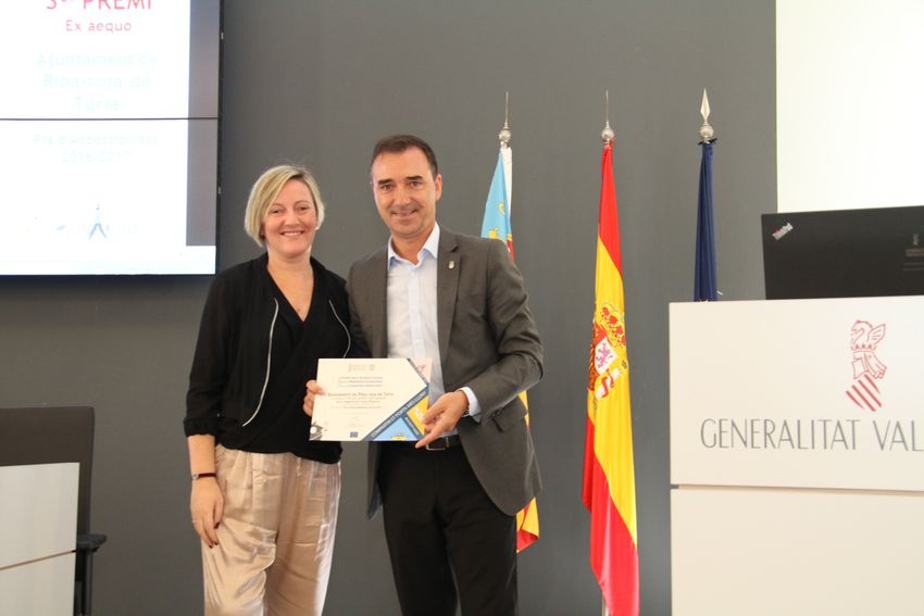 Riba-roja premiada pel seu treball en favor de l'accessibilitat en el municipi i la mobilitat sostenible