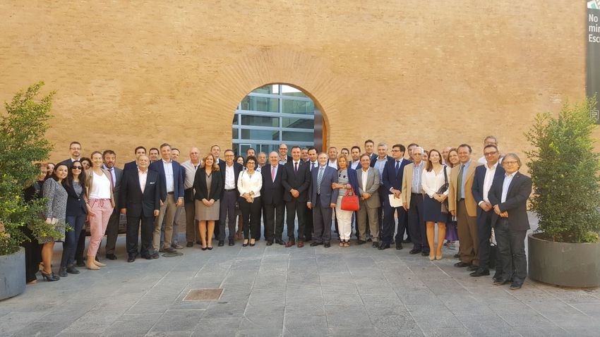 Empresaris de tota la Comunitat Valenciana assisteixen en Riba-Roja a la junta directiva de Fepeval