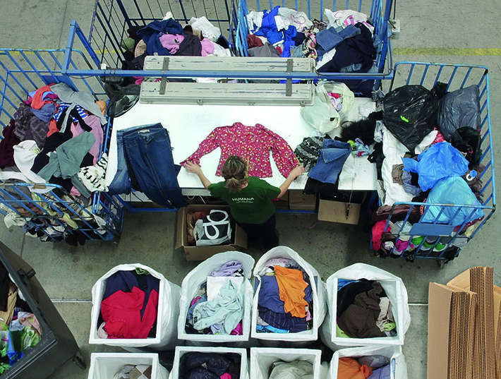 Riba-roja arreplega 84 tones de roba usada en 2017 amb una finalitat social i ambiental