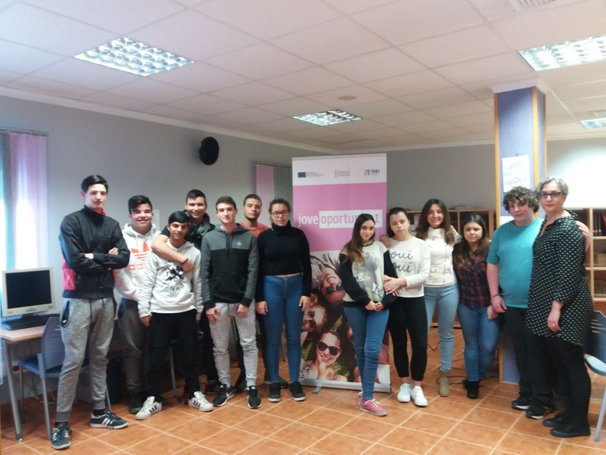 Un total d'11 jvens de Riba-roja participen en el programa Jove Oportunitat- JOOP promogut per l'IVAJ